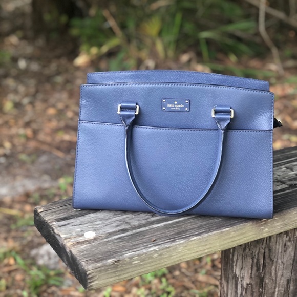 kate spade Handbags - Kate Spade New York Shoulder Bag